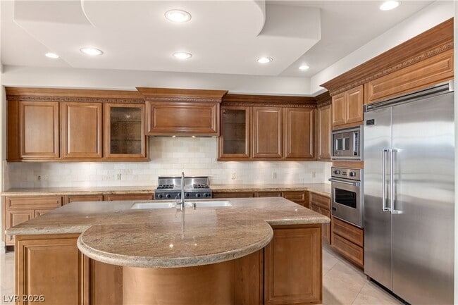 Building Photo - 9101 Alta Dr Unit 16