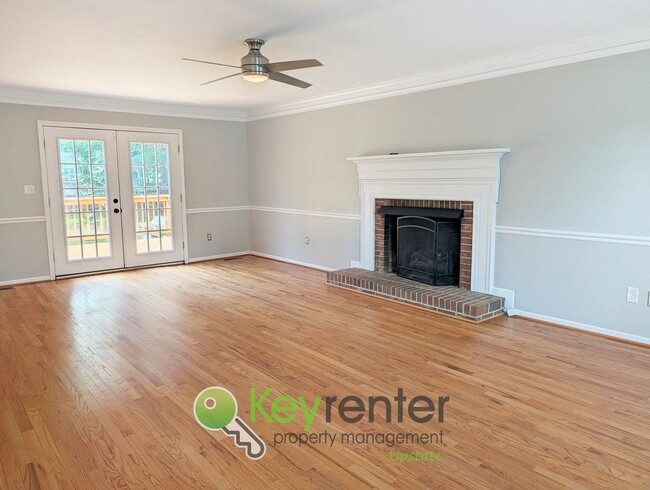 Photo - 316 Pelham Falls Dr