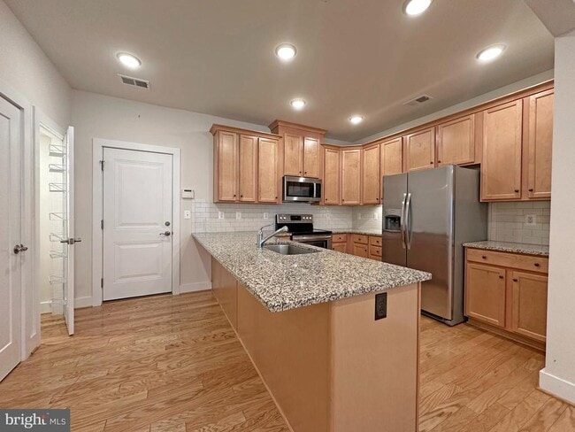 Photo - 44766 Tiverton Sq