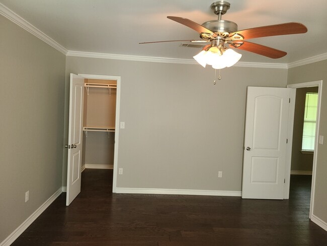 Photo - 917 Linda Ln