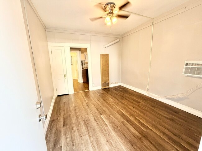 1154 Dr W. J. Hodge St Unit 4