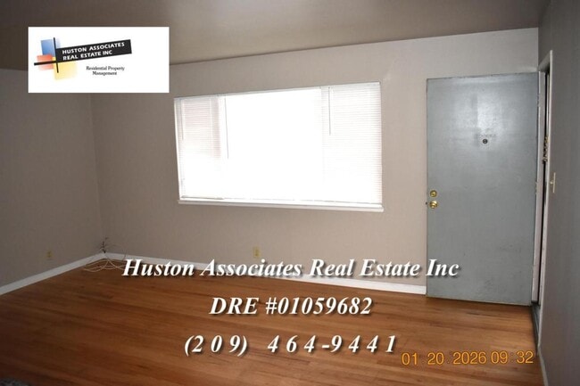 Photo - 7120 Inglewood Ave