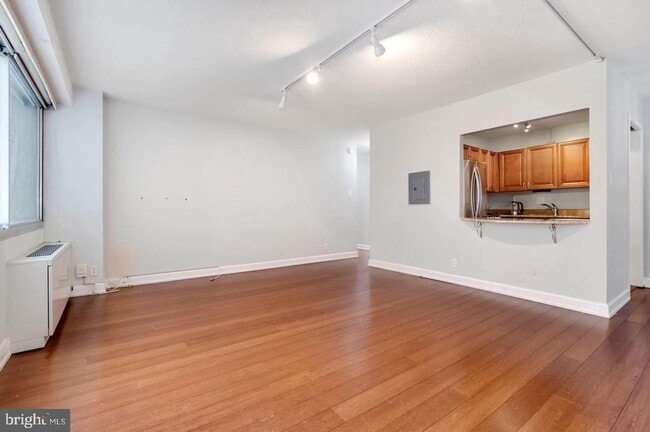 Photo - 4515 Willard Ave Unidad 2121S