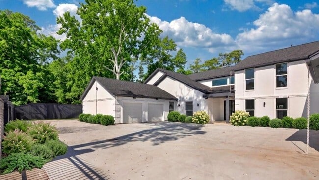 Photo - 12564 Memorial Dr