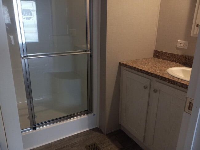 Photo - 134 Birch Ct