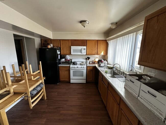 Photo - 2199 London Dr