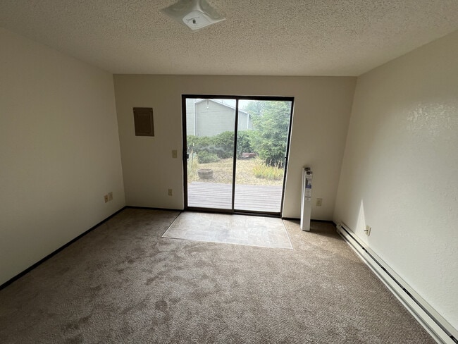 Photo - 85 NW Terre View Dr Unidad #1 and #4