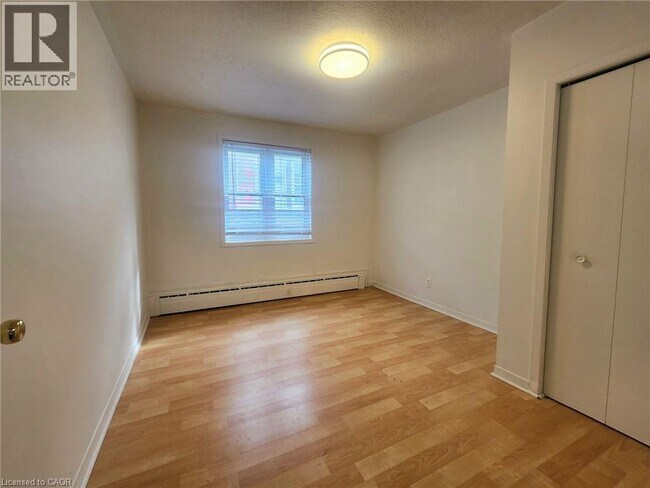 Photo - 250 King St E Unit 2