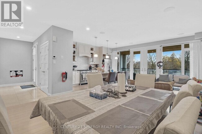 Photo - 143 Clegg St