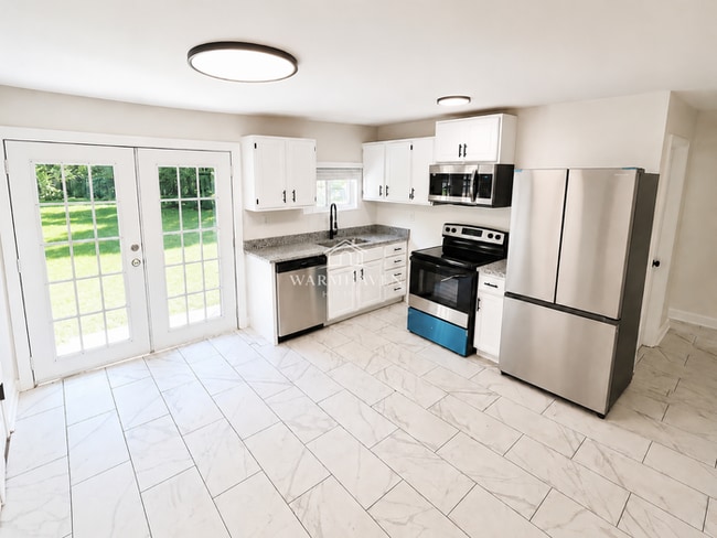 Photo - 931 Crestline Dr