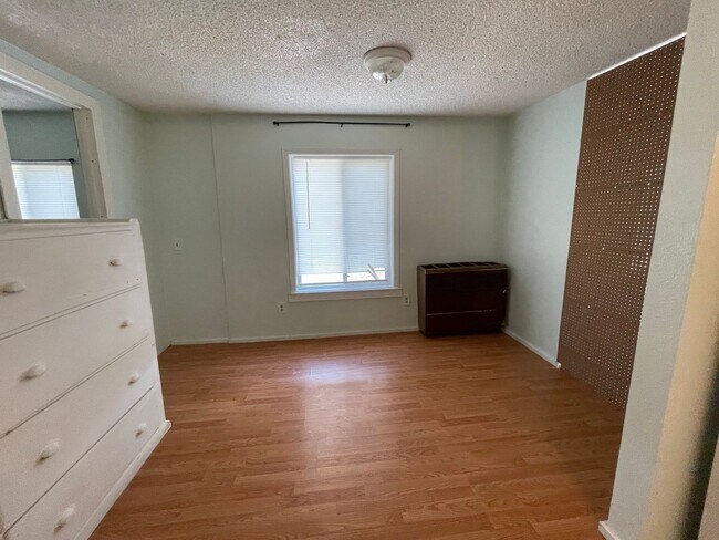 Photo - ALLS377 Unit 381