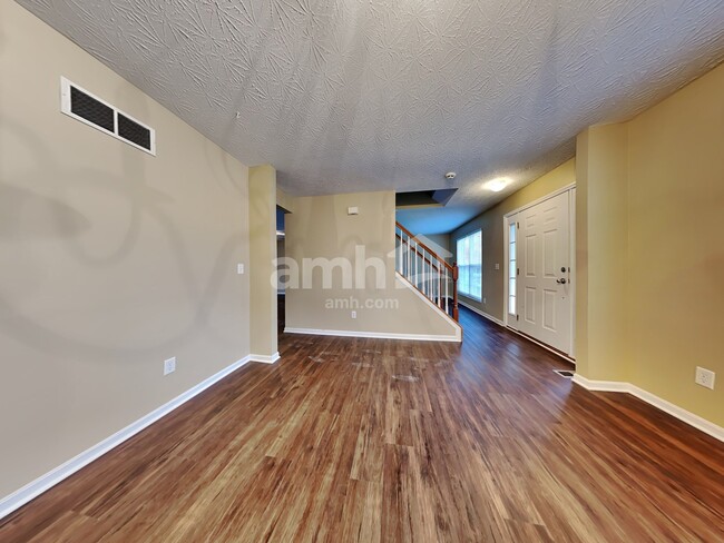 Photo - 8888 Woolstone Ct