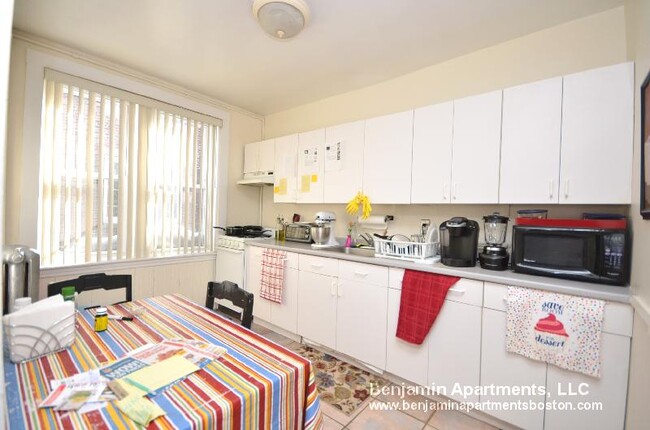 Photo - 500 Cambridge St Unidad 6A Rental