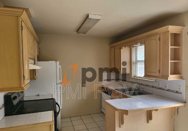Photo - 709 Robin Ave Unit 2