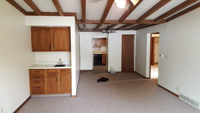 Photo - 202 W 5th St Apartments Unit 23