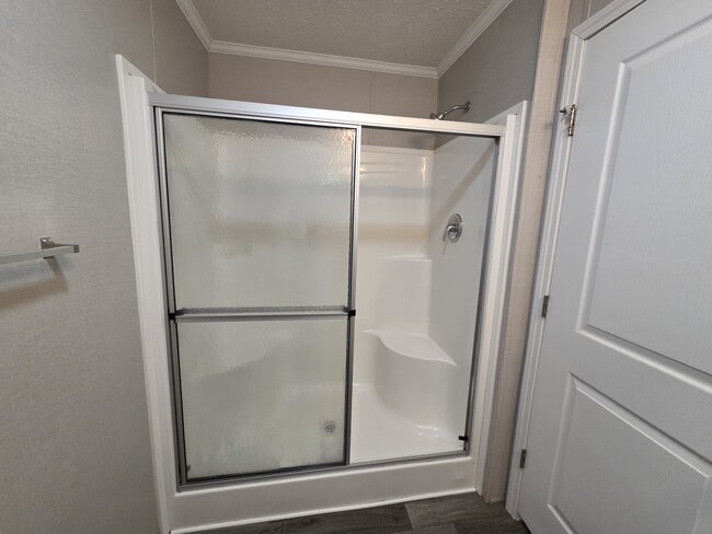 Photo - 152 Donald Ave