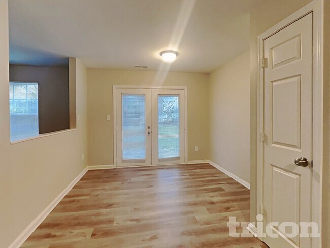 Photo - 13600 Ayrshire Cir