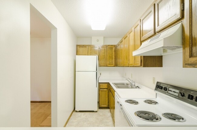 CEDAR RIDGE APARTMENT HOMES