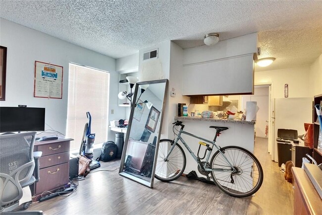 Photo - 2801 Hemphill Park Unit A304