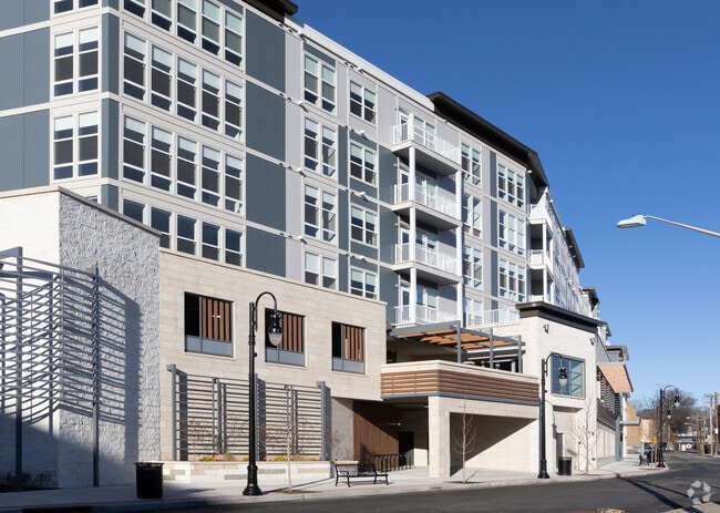 Six Points at Bloomfield Station - Six Points at Bloomfield Station