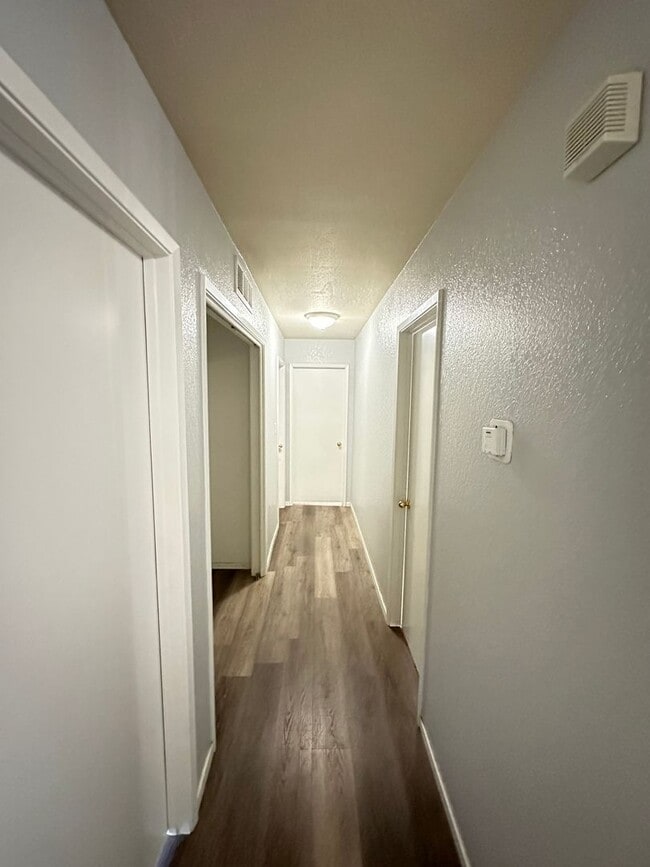 Photo - Spacious and Stylish 3 Bedroom Home in a P...