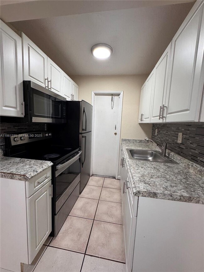 Photo - 2331 Adams St Unit 13