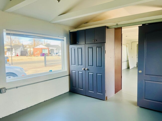 Photo - Morrison4008 Unit #A