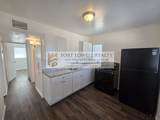 Photo - 3049-3051 E Proctor Vista Unit ProctorVista3049