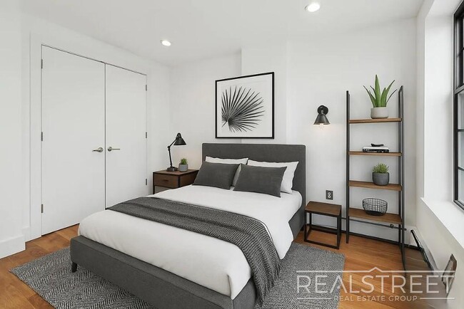 Photo - Warren Street Unidad 4F