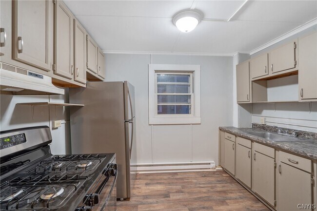 Photo - 95 Ontario St