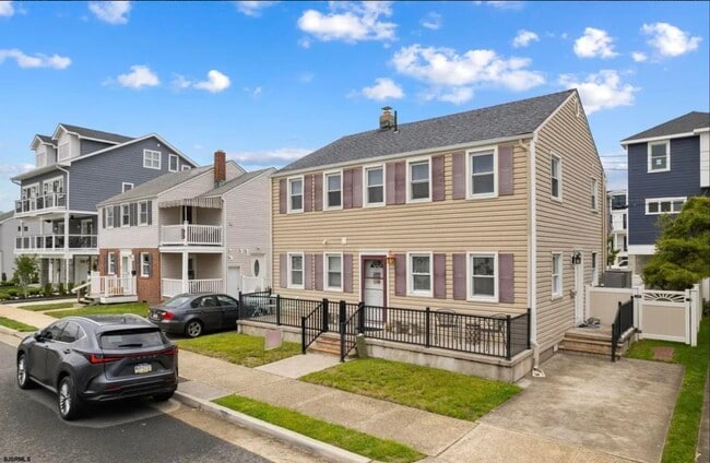 Building Photo - 303 N Wilson Ave Unit B Rental