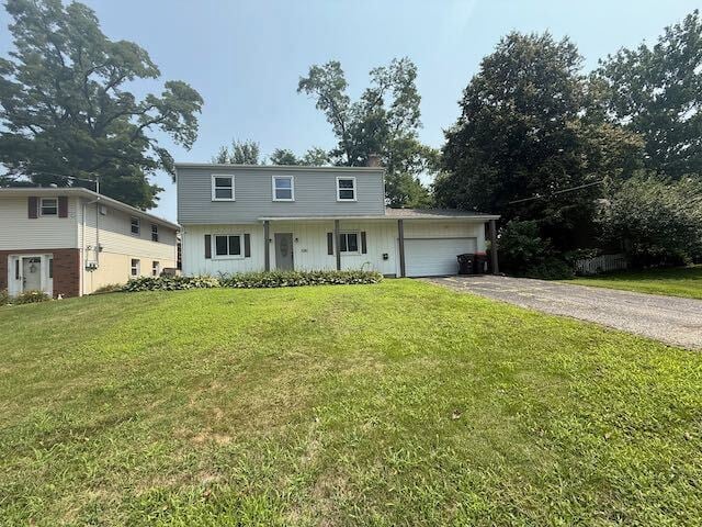 Building Photo - Large Home in Peoria Heights
