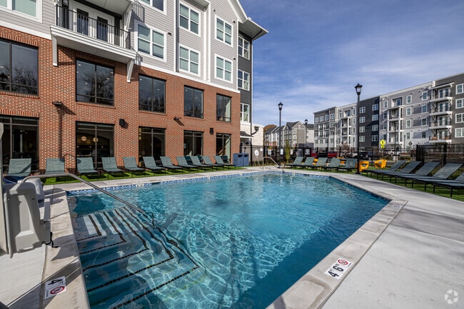 Building Photo - The Standard at Four Corners - Affordable
