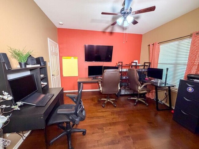 3230 Arroyo Bluff Ln