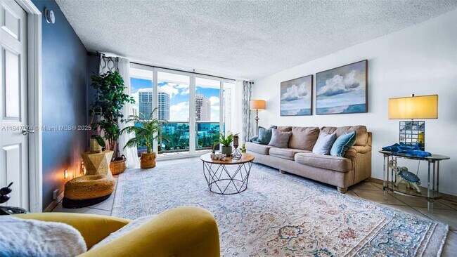 Photo - 6770 Indian Creek Dr Unidad 7B