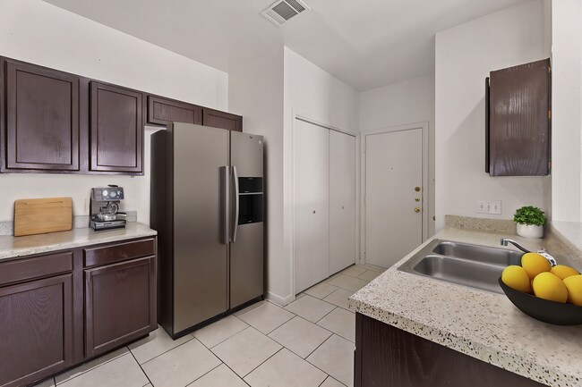 Photo - 2302 S Bagdad Rd Unit A