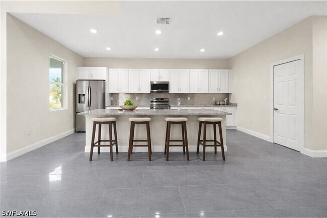 Photo - 1043 Albert Ave