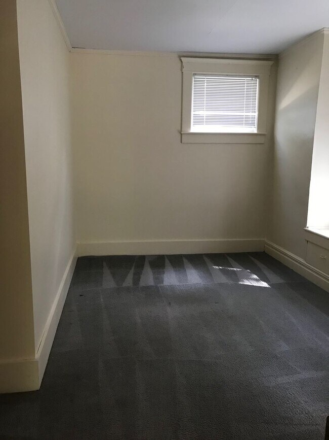 Photo - 525 Linden St