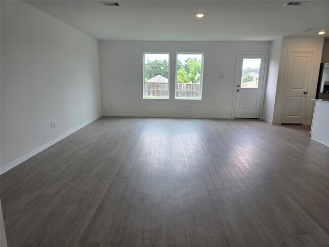 Photo - 25560 Blossom Ct