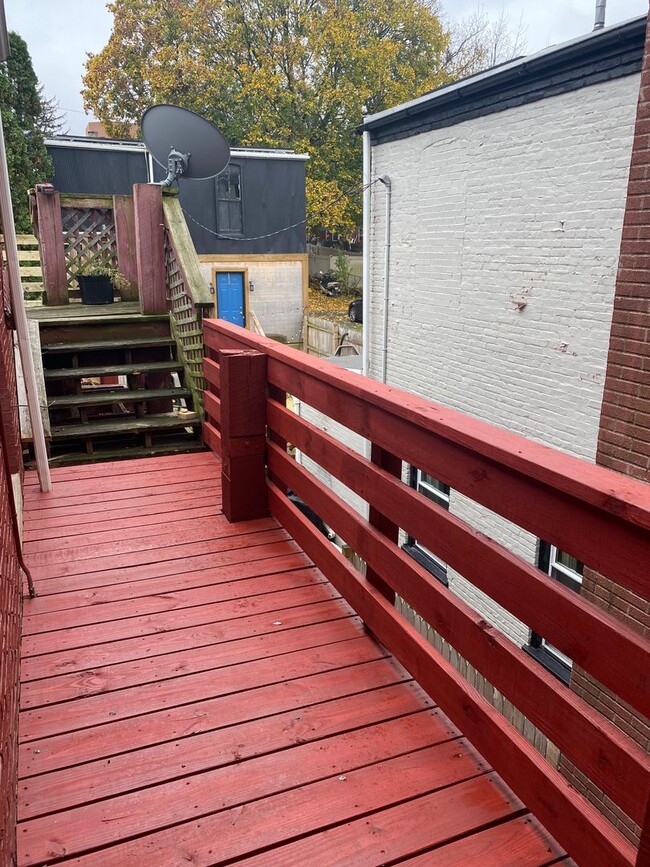 Photo - 644 E Chestnut St Unit Apt 2