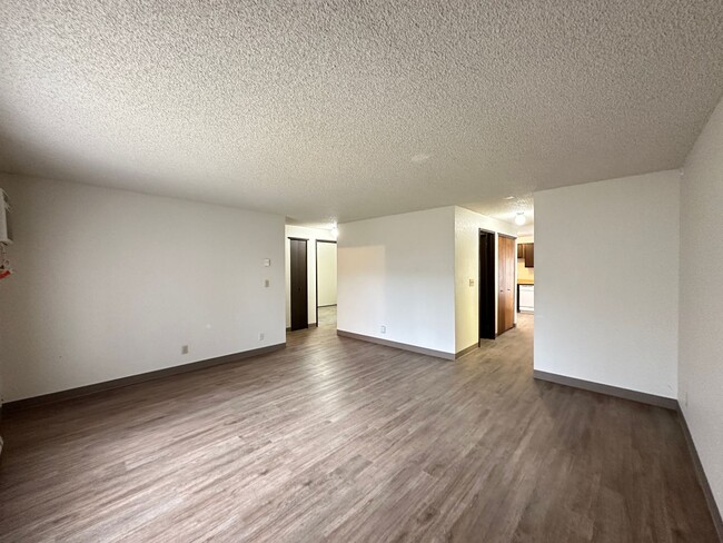 37086 - 37086 Apartment Unit B