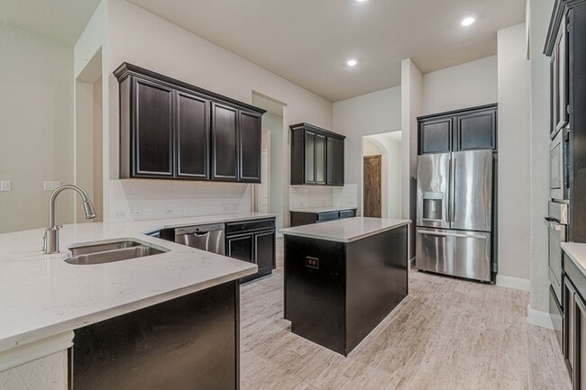 Photo - 32188 Cardamom Wy