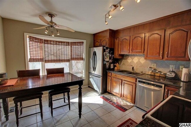 Kitchen - 2039 Raleigh Rd