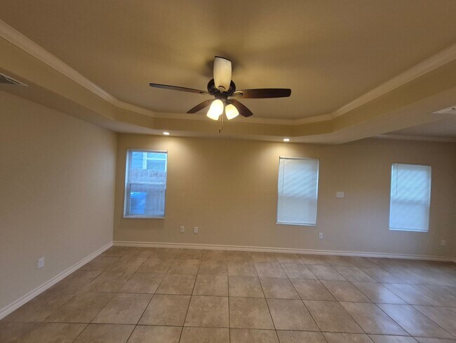 Photo - 6411 Marcel Wy