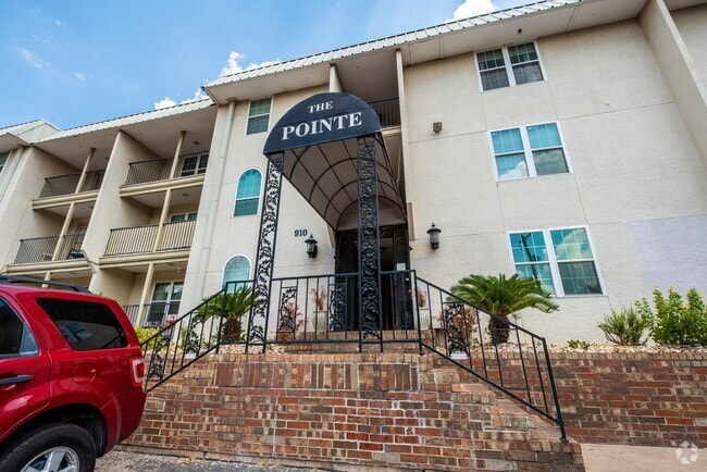 Building Photo - Pointe Condos #56