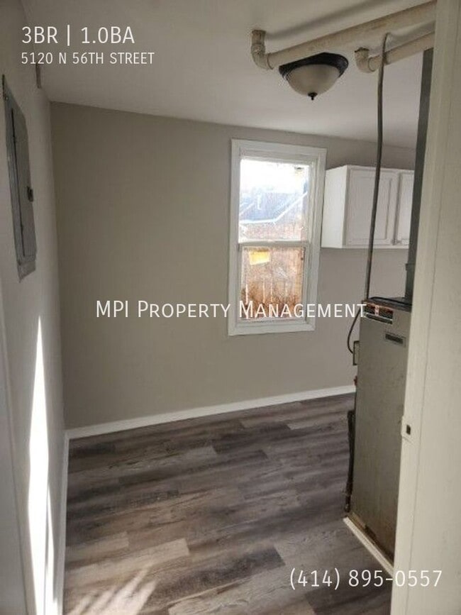 Photo - 5120 N 56th St