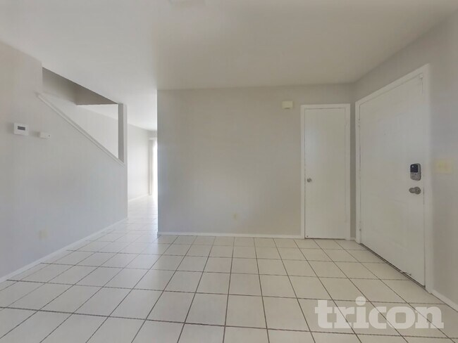 Photo - 1872 Little John Way