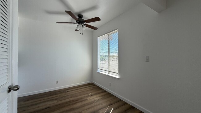 Photo - 2514 E Andrews Ave