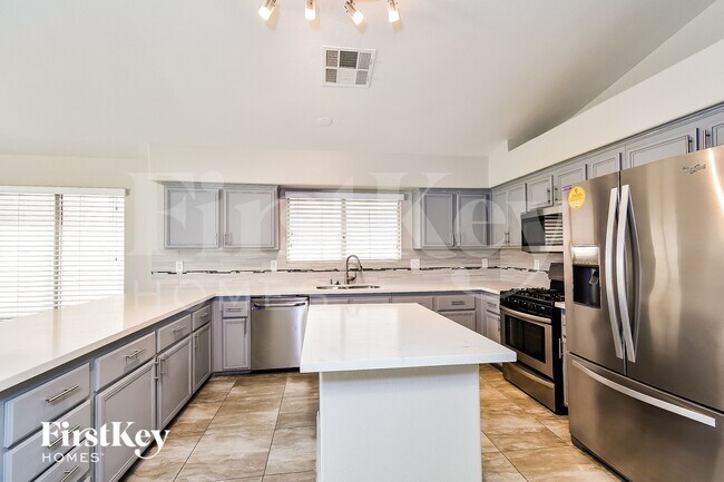 Photo - 3910 Scotsman Way