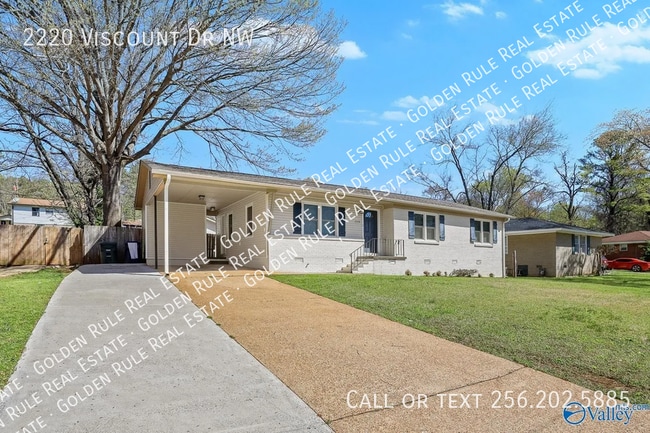 Photo - 2220 Viscount Dr NW